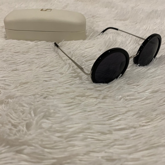 Linda Farrow x The Row Sunglasses - Picture 4 of 5